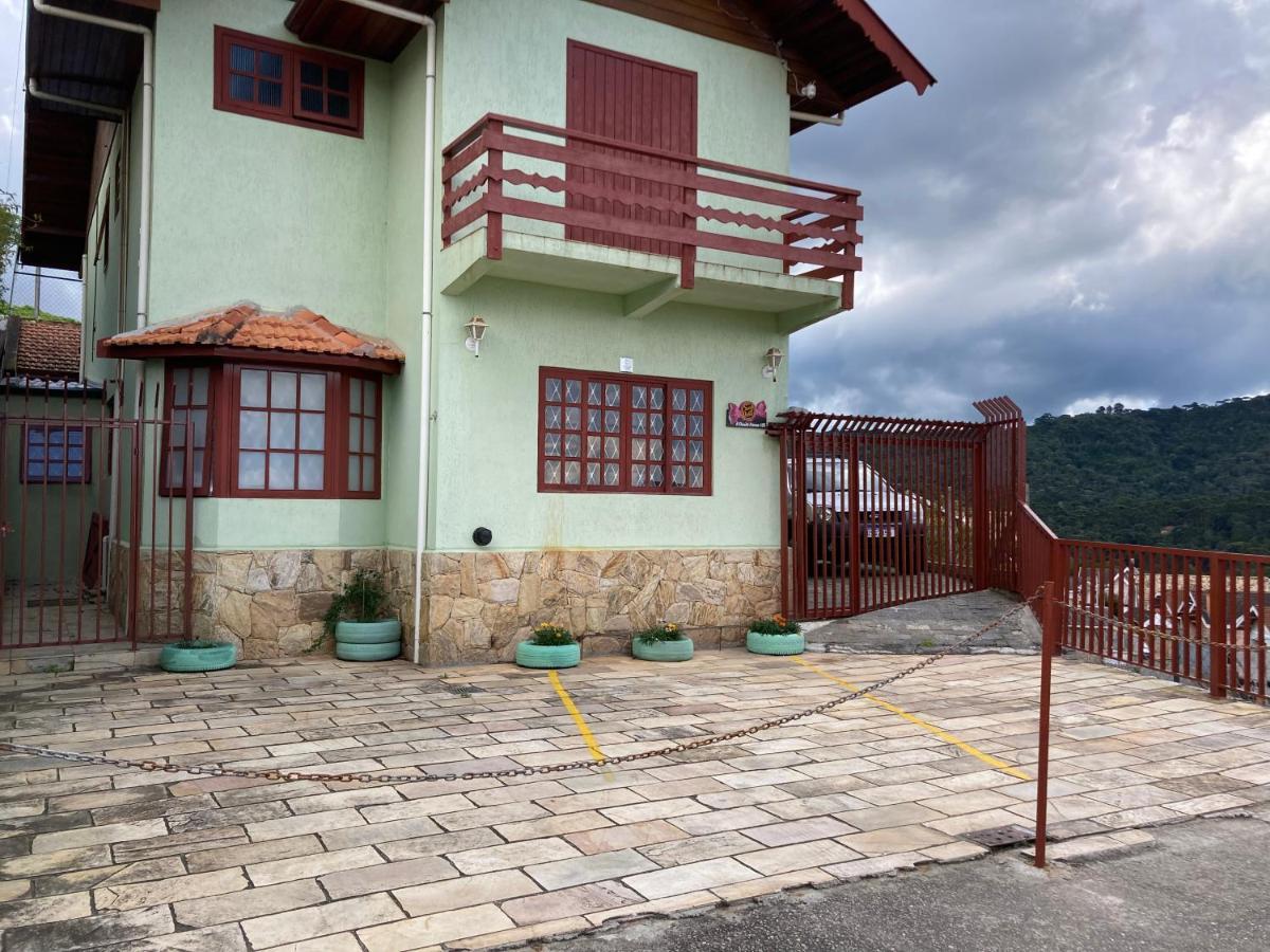 Sonho De Valsa Homestay Campos do Jordao