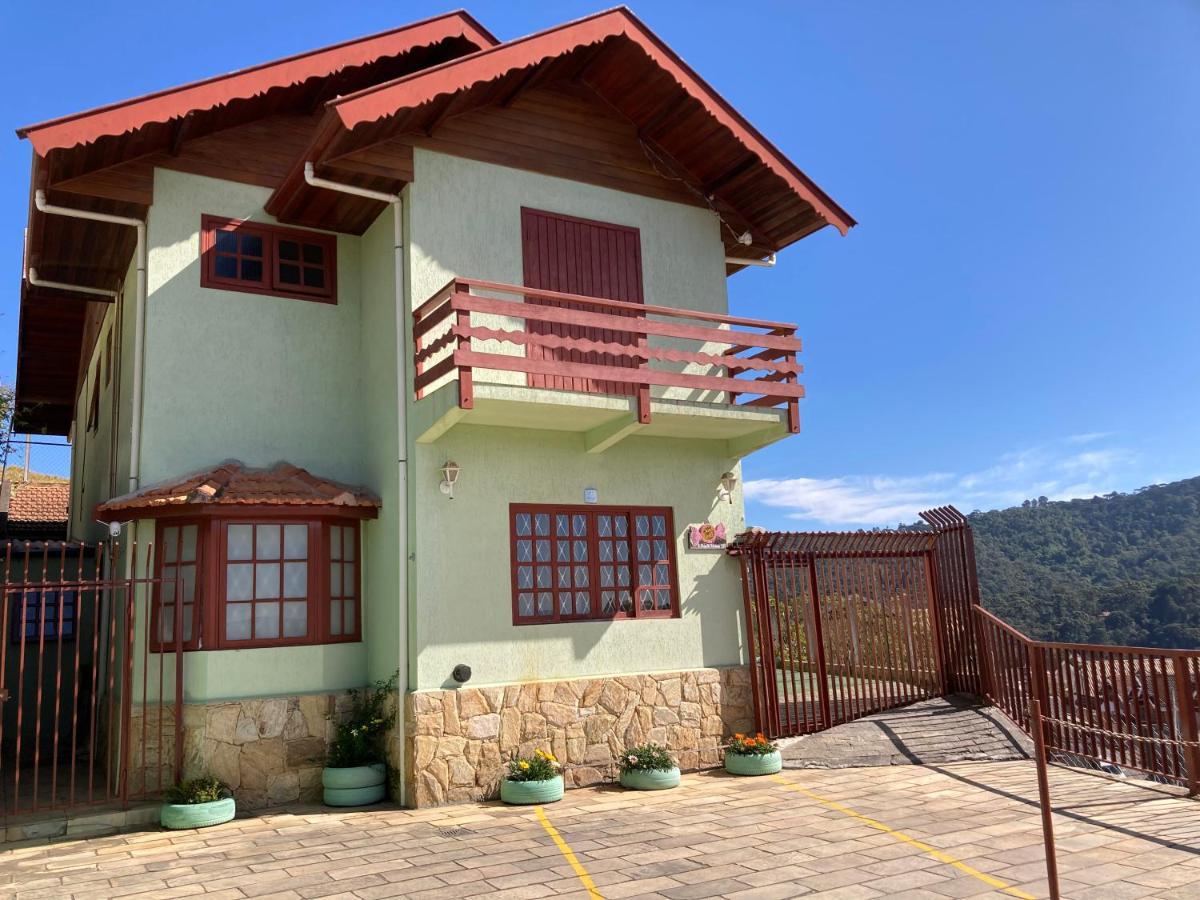 Sonho De Valsa Homestay Campos do Jordao